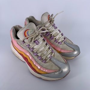 Vintage Rainbow Nike Airmaxes 🌈